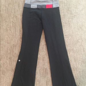 Lululemon reversible pants size 4